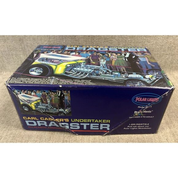 Carl Casper's Undertaker Dragster by Polar Lights  #5014 Model Kit - Picture 2 of 9